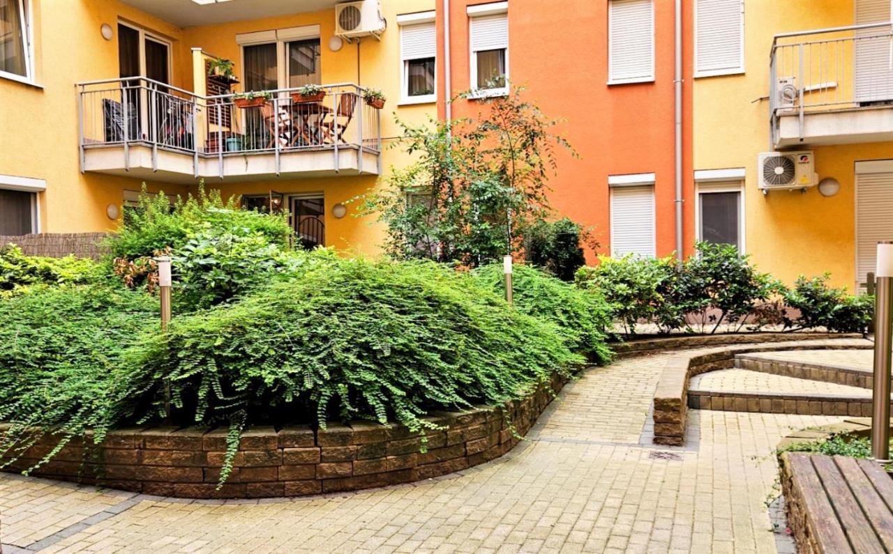 Apartment Lm *